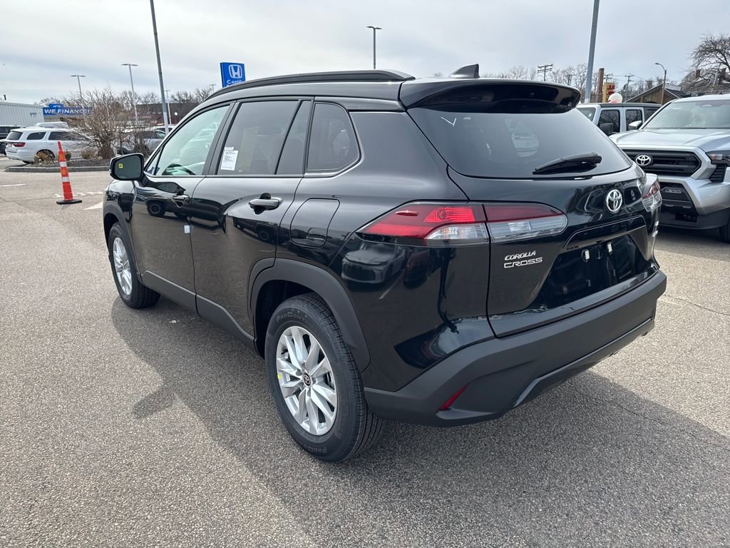 New 2026 Toyota Corolla Cross LE image 5