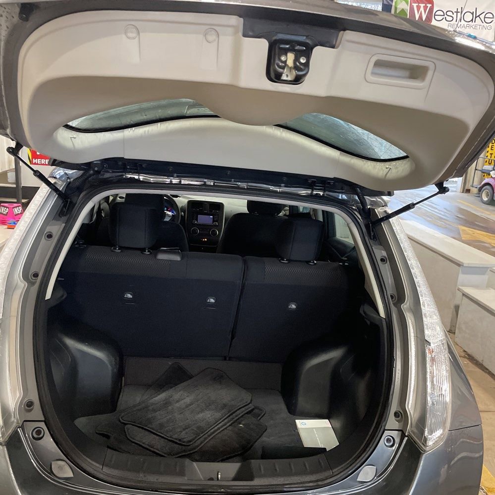 Used 2017 Nissan Leaf S w/ Charge Package image 10