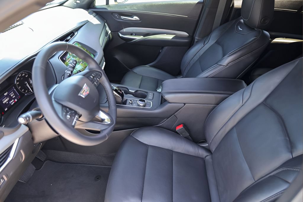 Certified 2022 Cadillac XT4 Premium Luxury w/ Enhanced Visibility Package AWD/4WD image 9