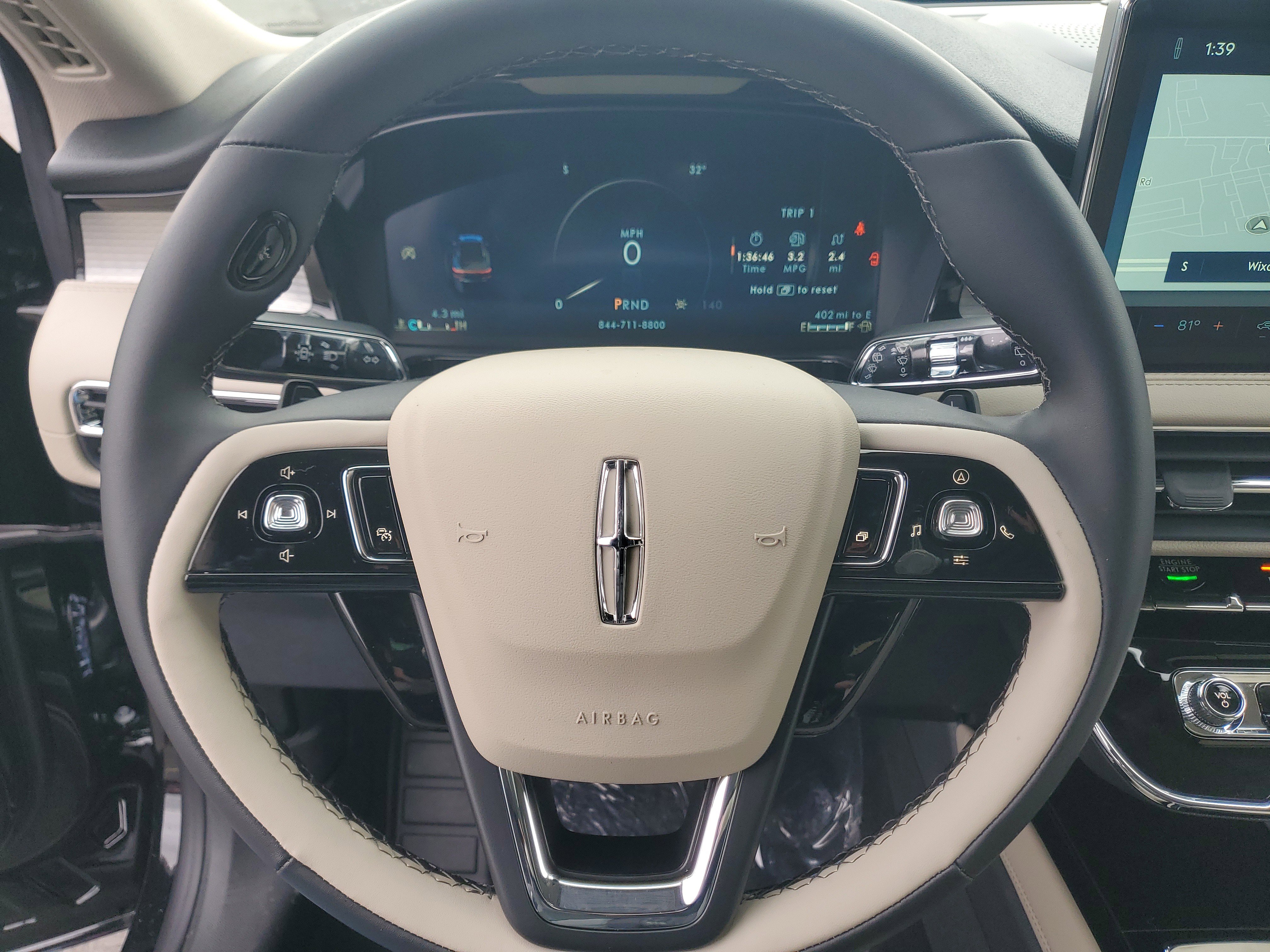 New 2026 Lincoln Corsair Premiere image 14