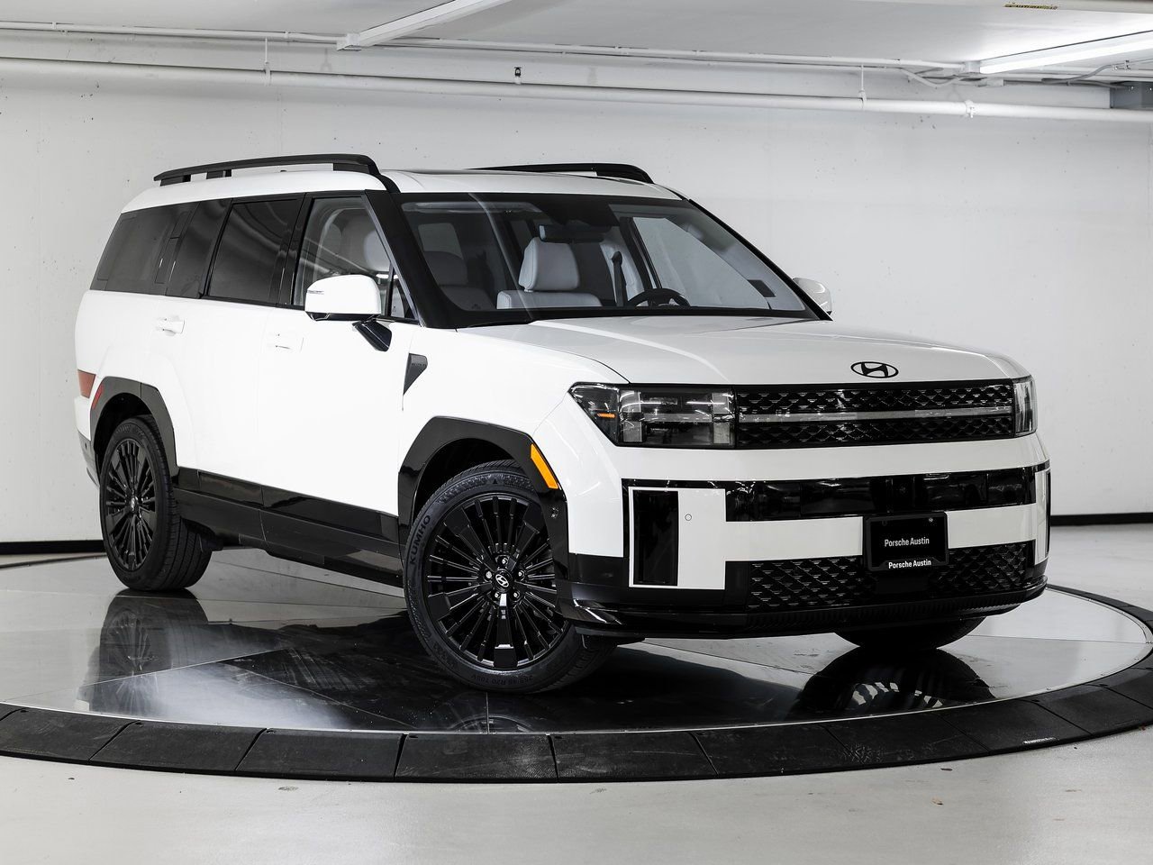 Used 2025 Hyundai Santa Fe Calligraphy image 9