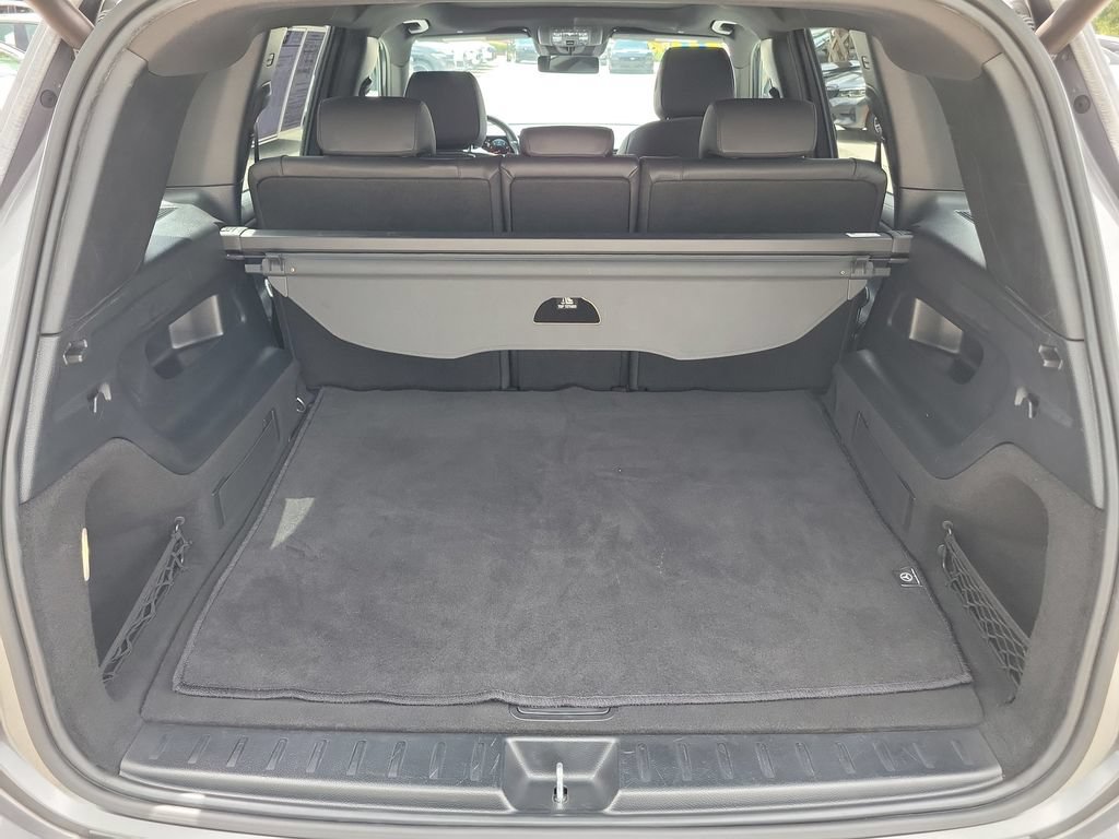 Used 2023 Mercedes-Benz GLB 250 4MATIC w/ Premium Package image 9