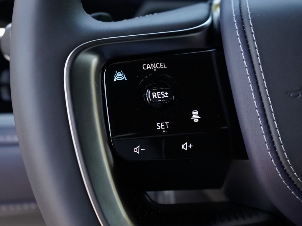 Certified 2026 INFINITI QX80 4WD image 16