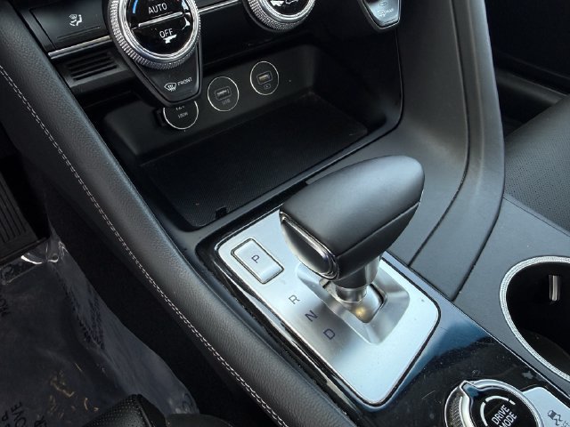 Used 2023 Genesis G70 2.0T RWD image 19