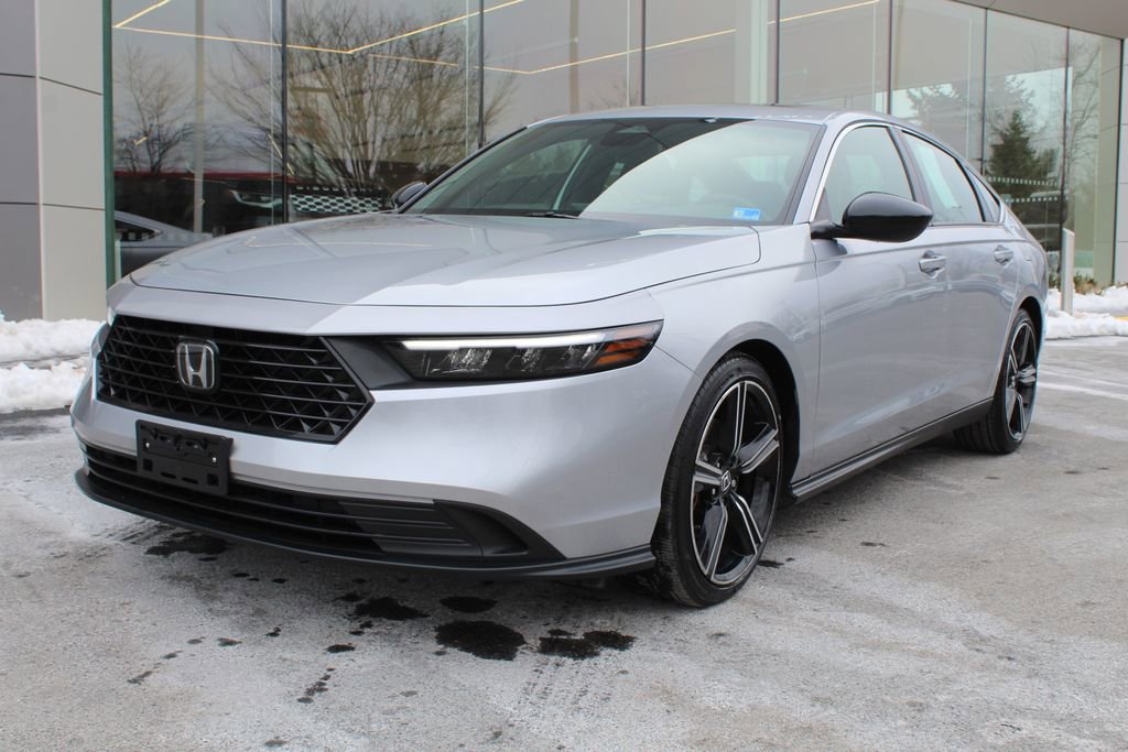 Used 2024 Honda Accord Sport image 1