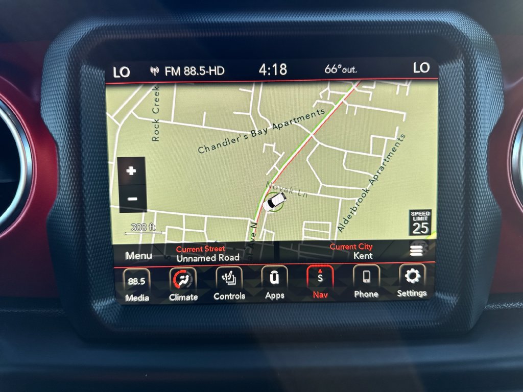 Used 2023 Jeep Gladiator Rubicon w/ Cold Weather Group AWD/4WD image 22