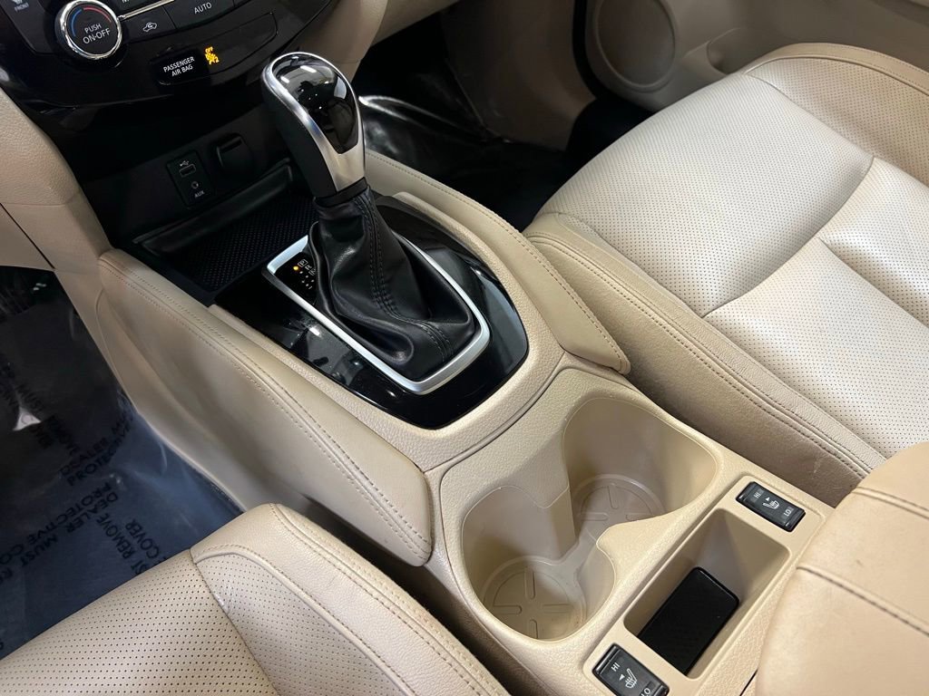 Used 2017 Nissan Rogue SL image 22