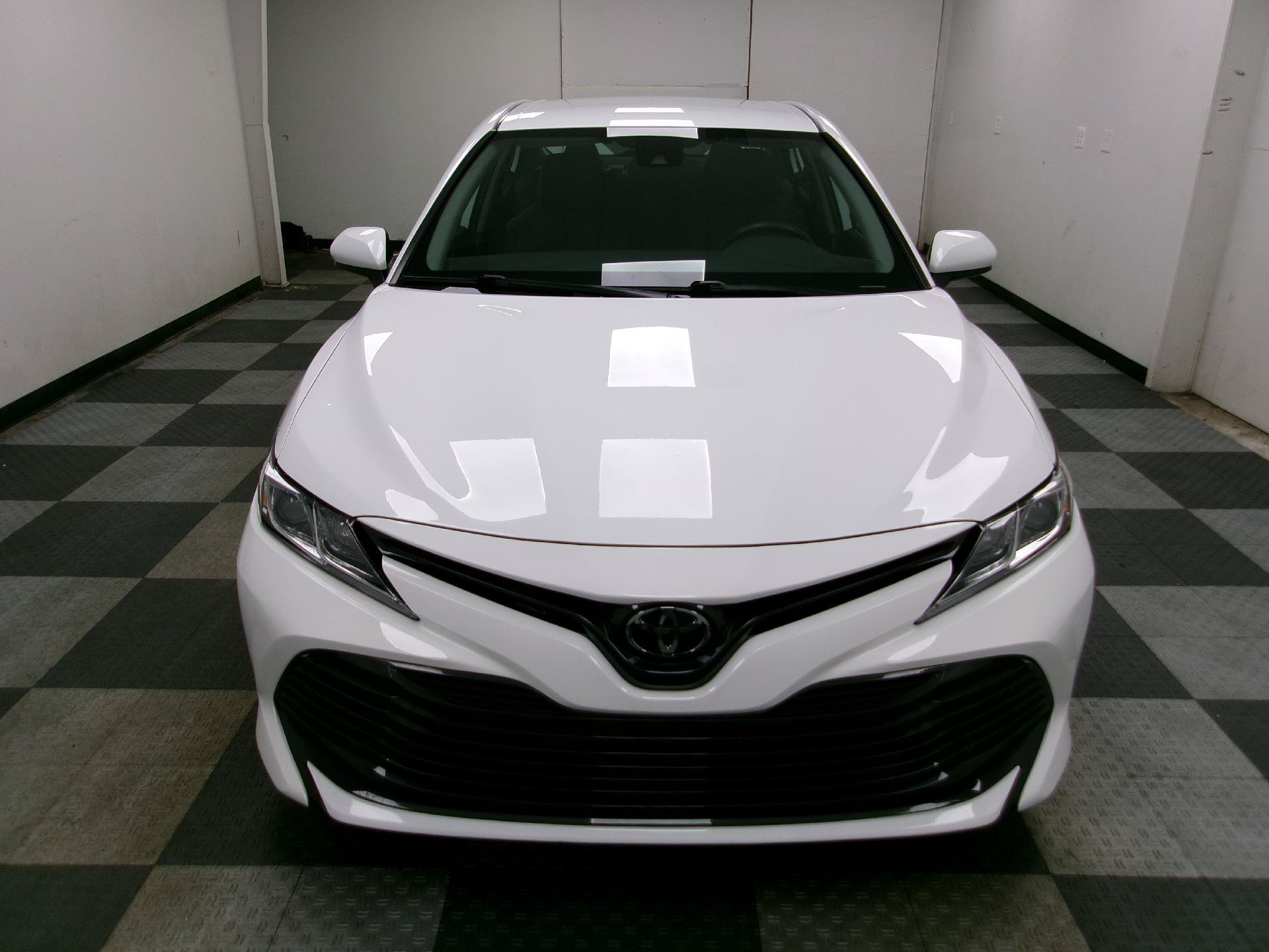 Used 2019 Toyota Camry LE FWD image 14