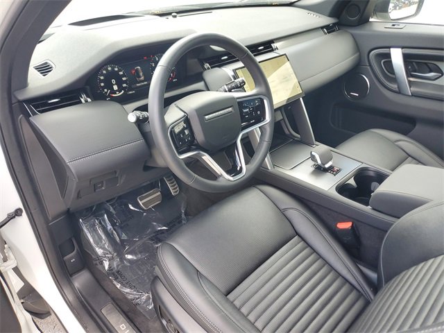 Certified 2024 Land Rover Discovery Sport Dynamic SE image 26