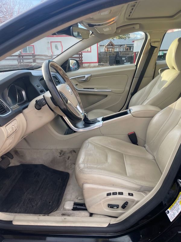 Used 2015 Volvo S60 T5 Premier image 2