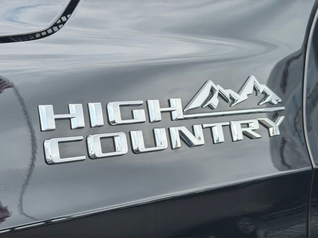 Used 2023 Chevrolet Tahoe High Country w/ Premium Package 2 AWD/4WD image 10