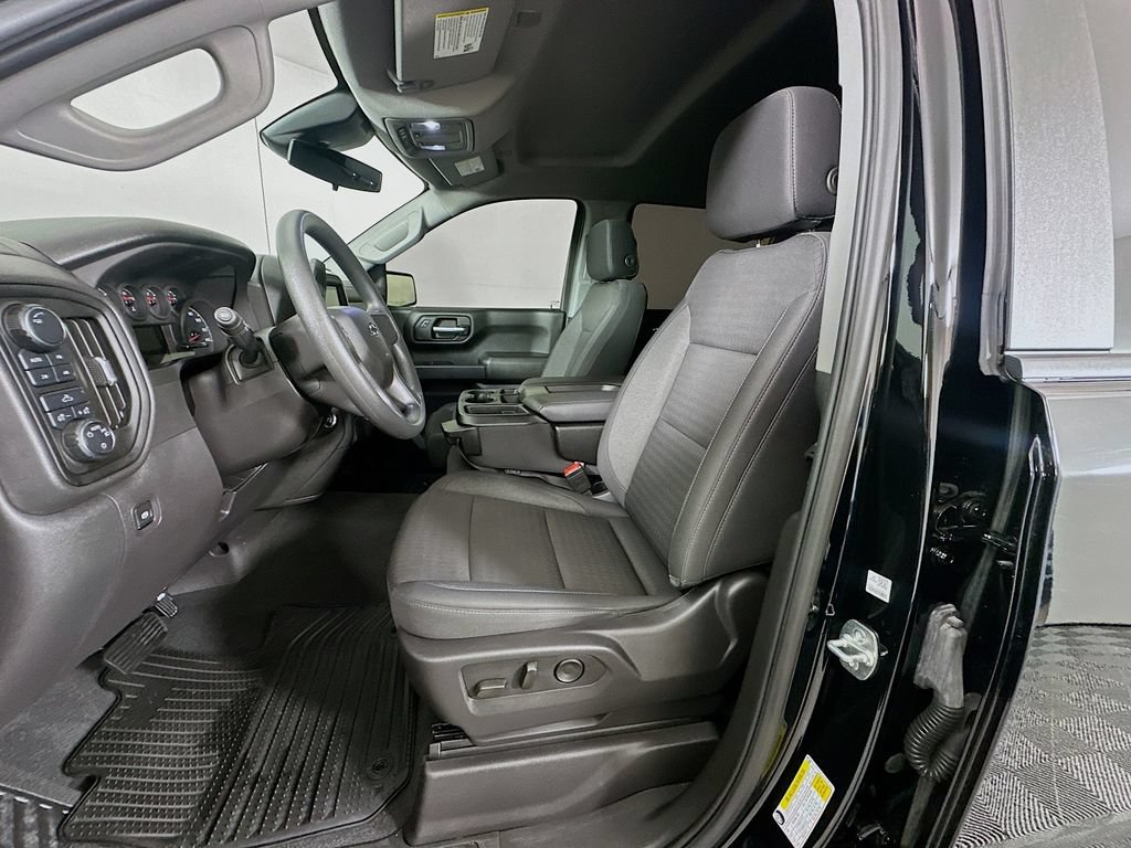 Used 2025 Chevrolet Silverado 1500 Custom Trail Boss w/ LPO, Dark Essentials Package AWD/4WD image 20
