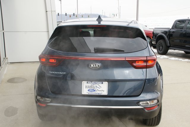 Used 2022 Kia Sportage LX image 4