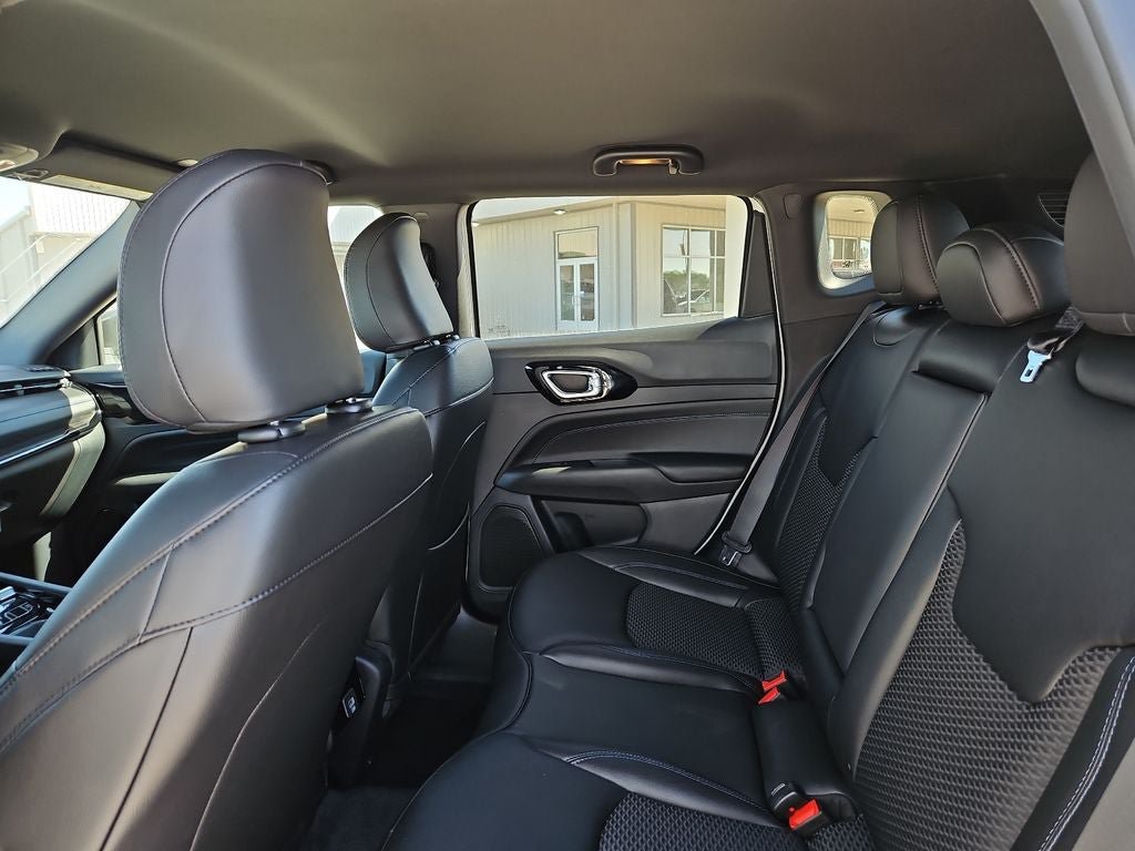New 2026 Jeep Compass Latitude AWD/4WD image 18