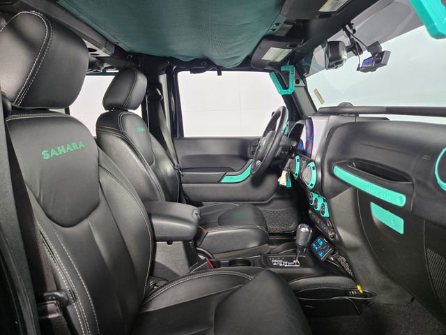 Used 2015 Jeep Wrangler Unlimited Sahara w/ Max Tow Package image 15
