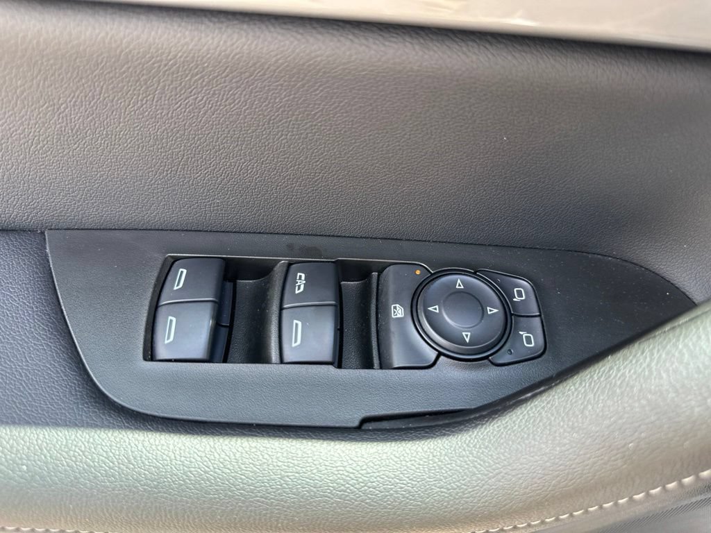 Used 2025 Chevrolet Blazer LT AWD/4WD image 22