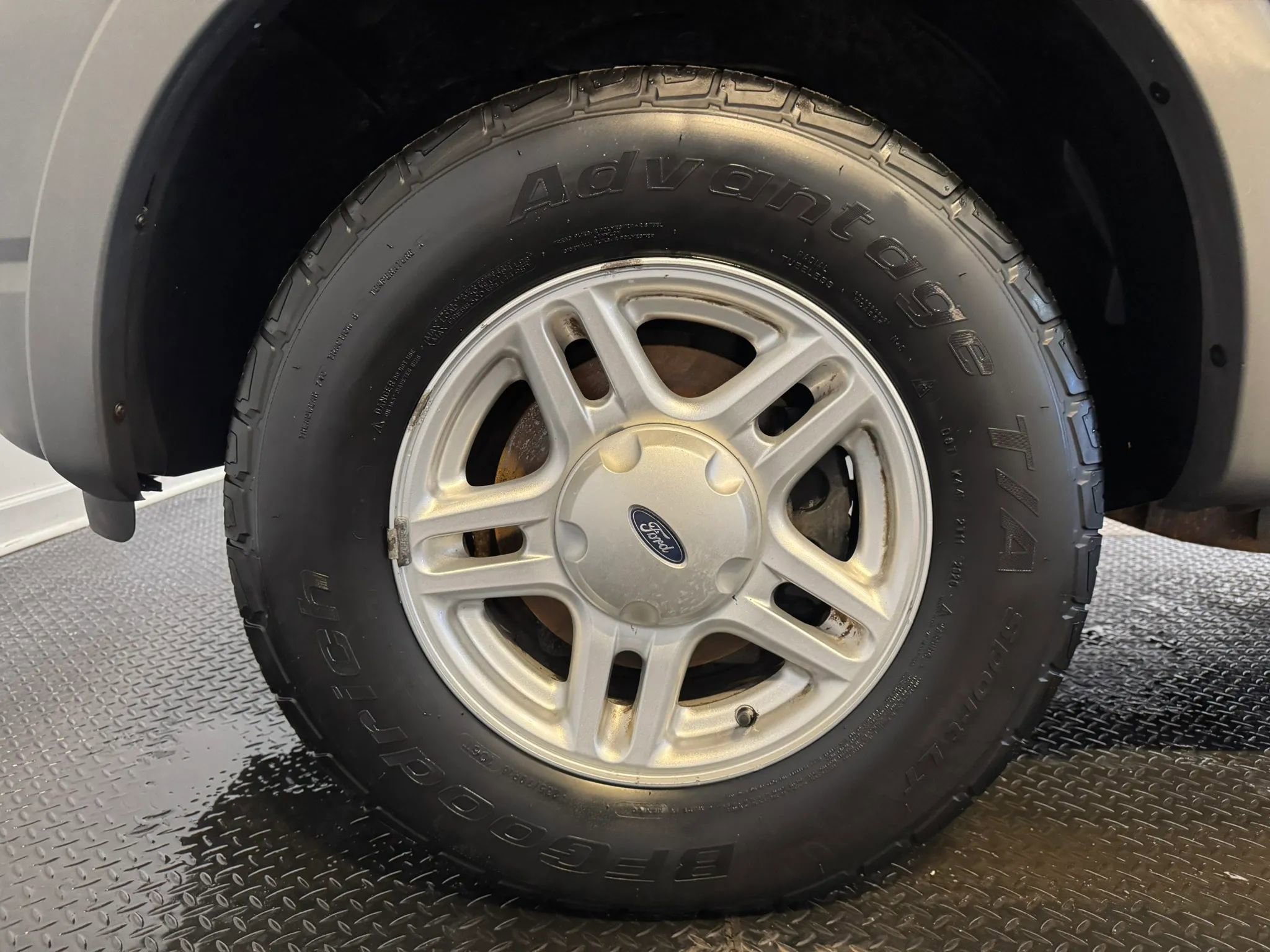 Used 2002 Ford Explorer XLS image 28