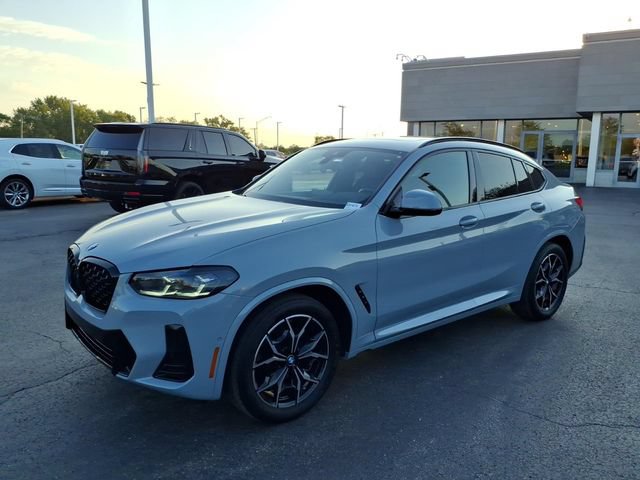 Used 2024 BMW X4 xDrive30i w/ Premium Package AWD/4WD image 11