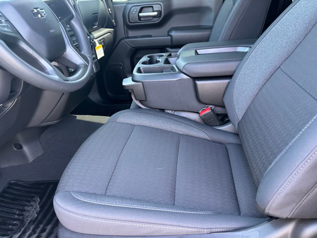 Used 2026 Chevrolet Silverado 1500 Custom Trail Boss w/ Dark Appearance Package image 11