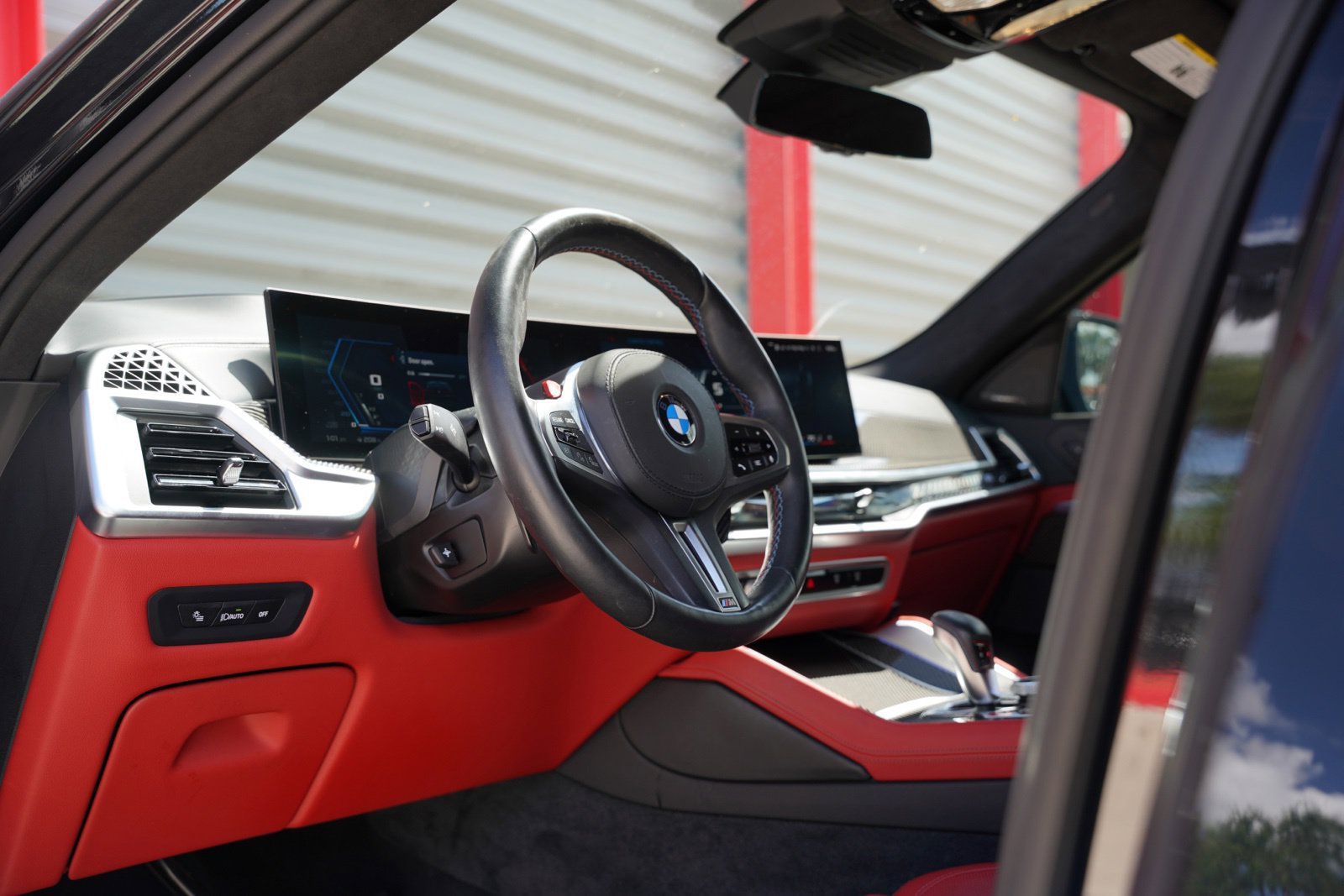 Used 2025 BMW X6 M Competition w/ Executive Package AWD/4WD image 18