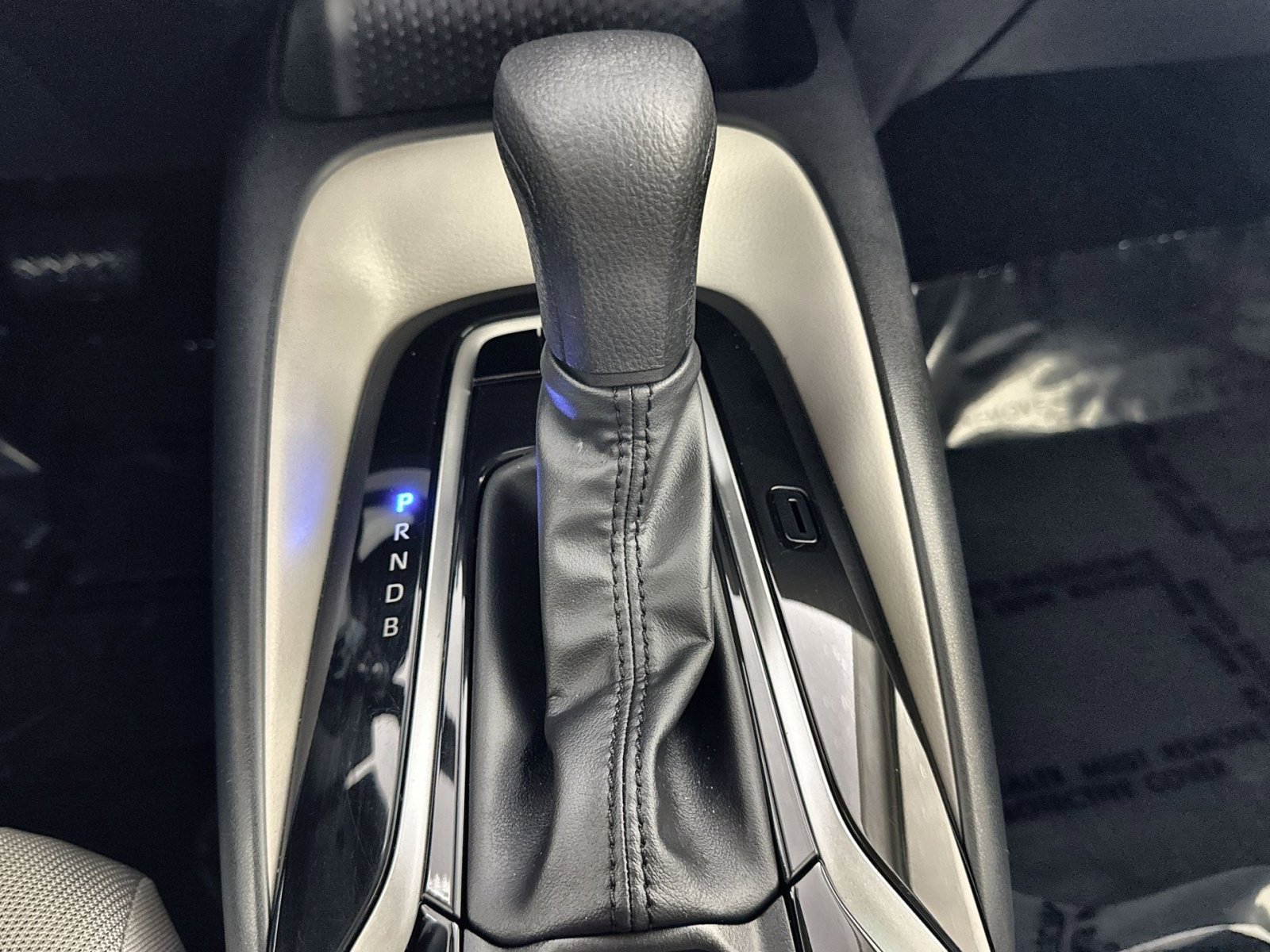 Used 2022 Toyota Corolla LE image 21