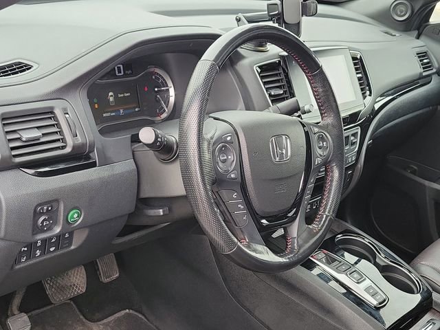 Certified 2022 Honda Ridgeline Black Edition image 8