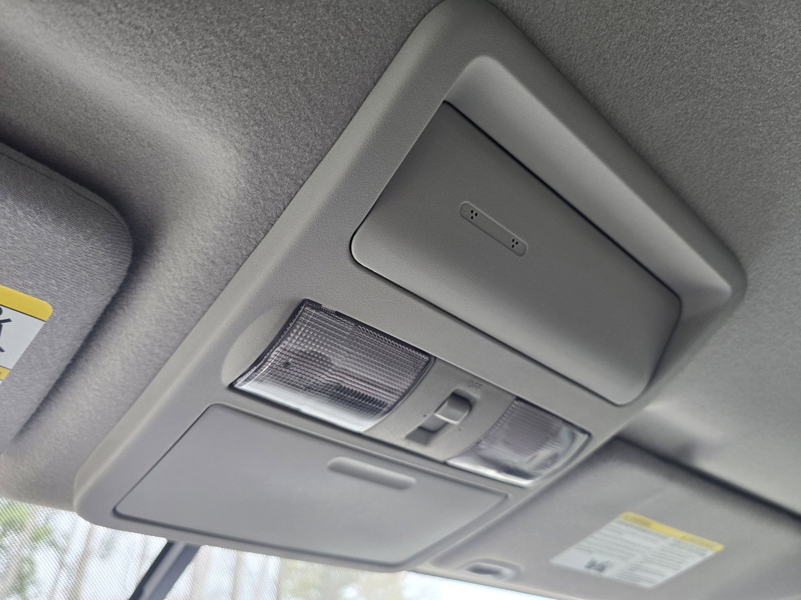 Used 2020 Nissan Frontier SV w/ Midnight Edition Floor Mats image 25