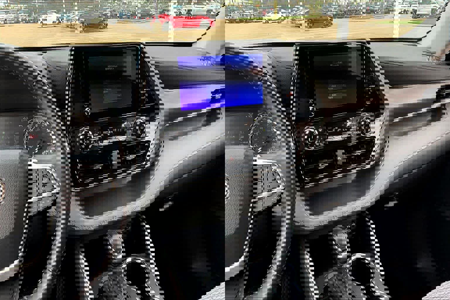 Used 2023 Toyota Highlander LE image 7