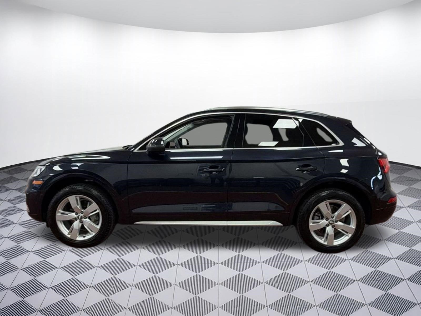 Used 2019 Audi Q5 Prestige image 2