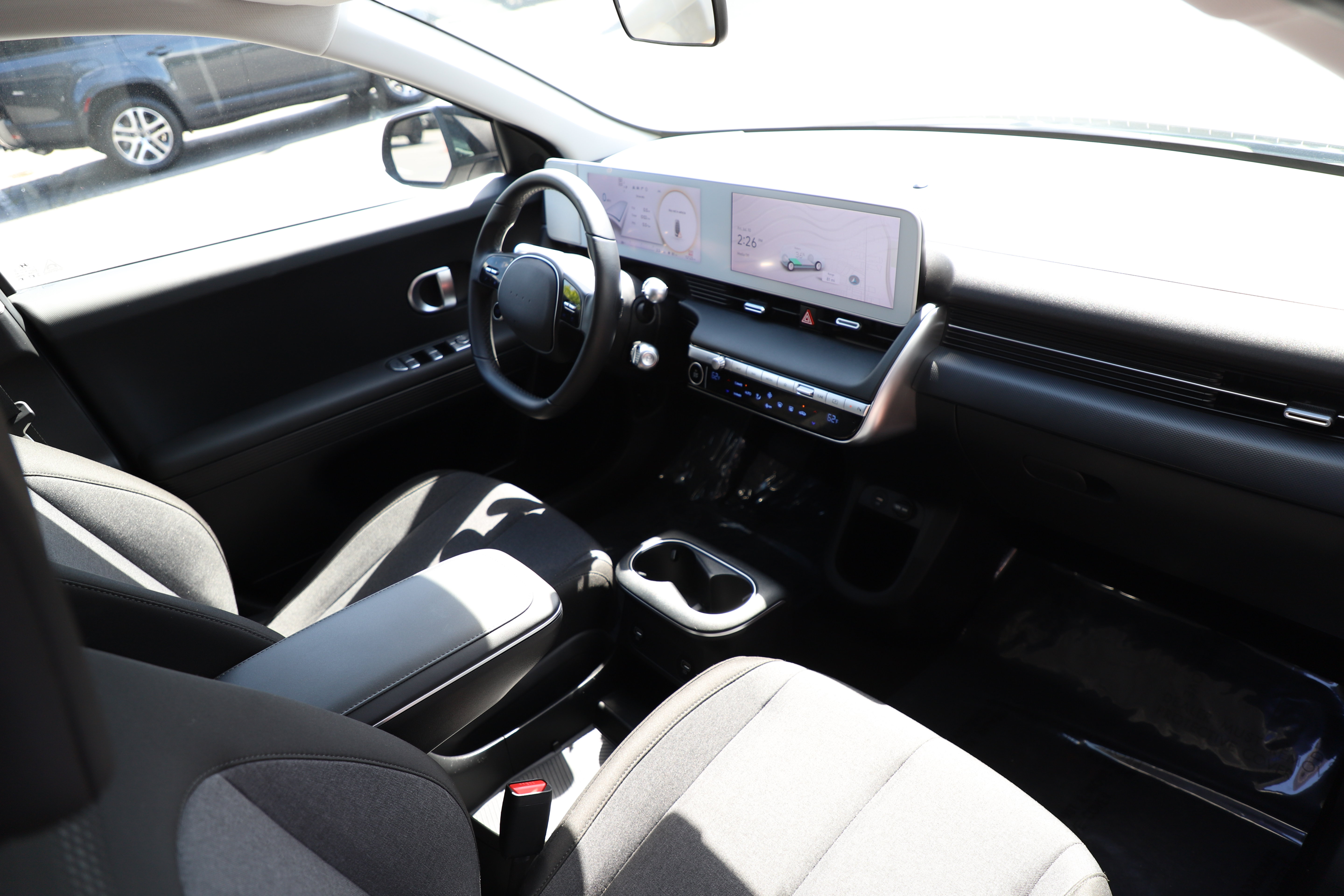 Used 2024 Hyundai Ioniq 5 SE AWD/4WD image 10