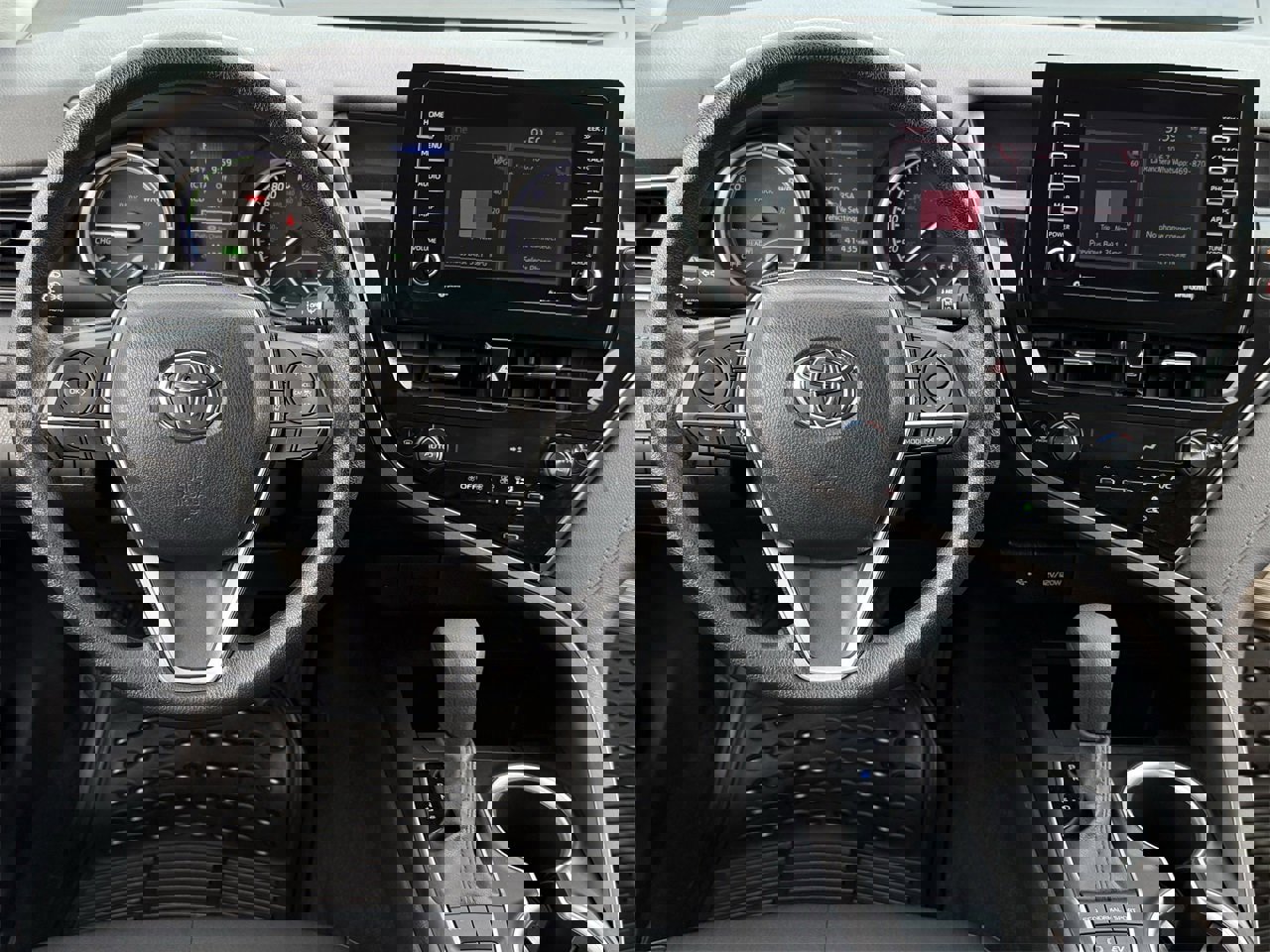 Used 2023 Toyota Camry LE image 11