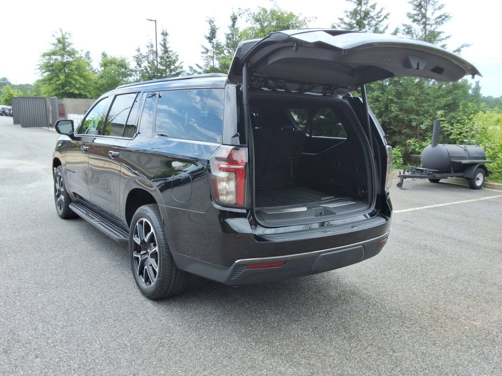 Certified 2021 Chevrolet Suburban RST RWD image 16