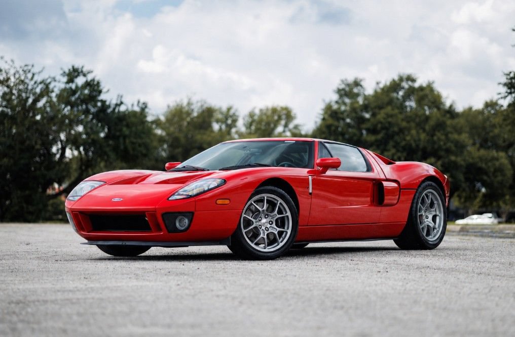 Used 2005 Ford GT RWD image 1