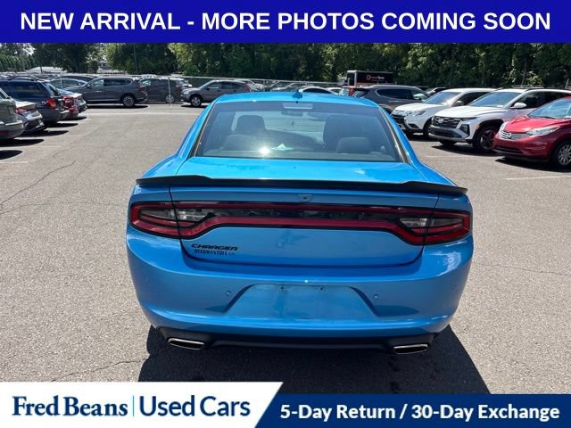 Used 2023 Dodge Charger SXT w/ Blacktop Package RWD image 7