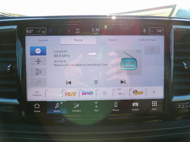 New 2026 Chrysler Pacifica Limited w/ S Appearance Package AWD/4WD image 25
