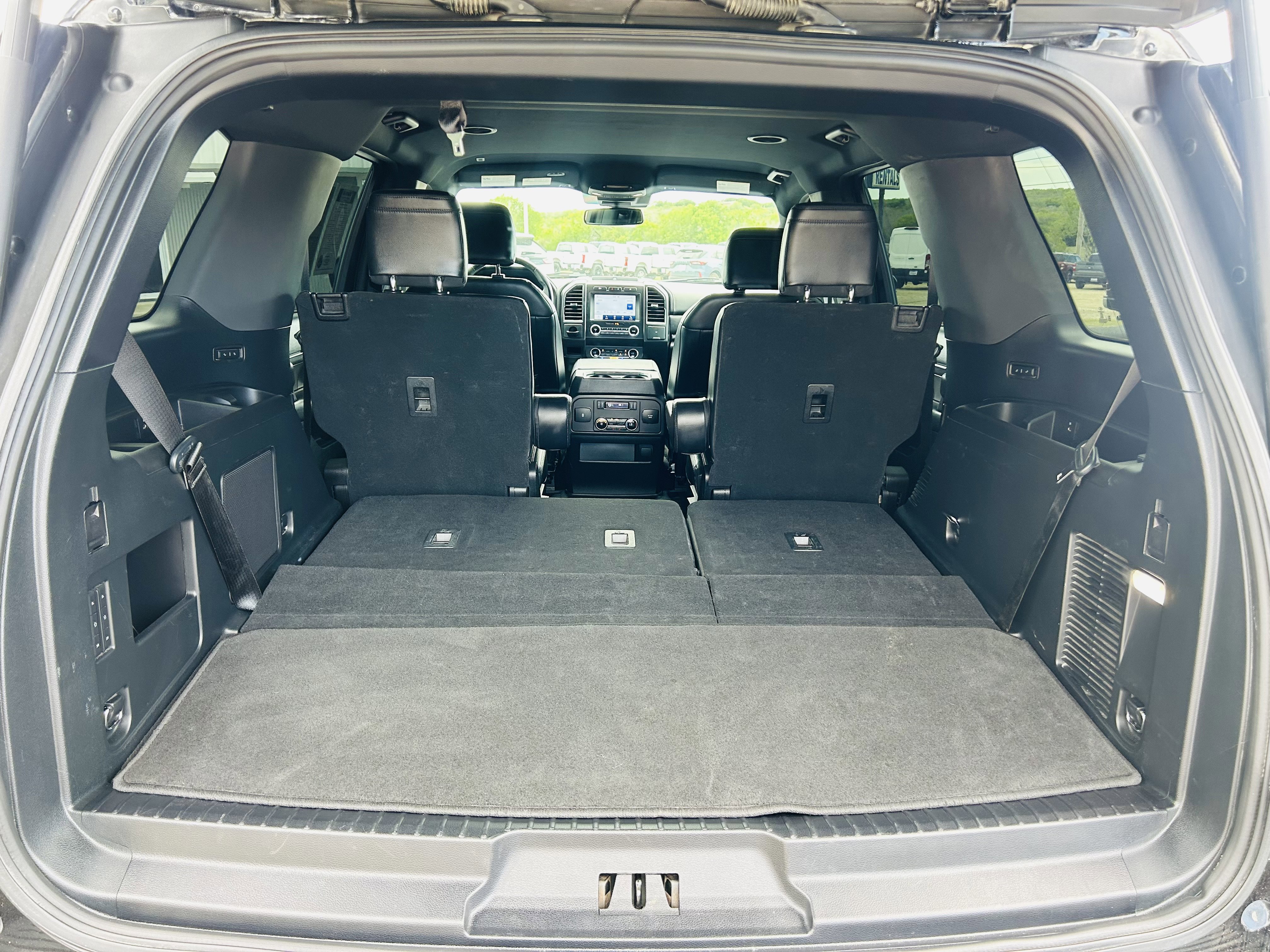Used 2021 Ford Expedition Limited image 8