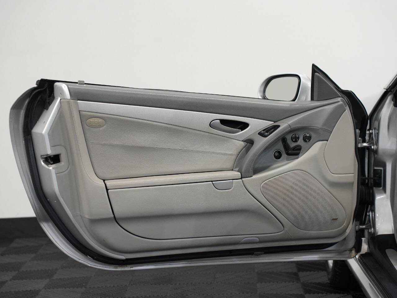 Used 2003 Mercedes-Benz SL 55 AMG image 23