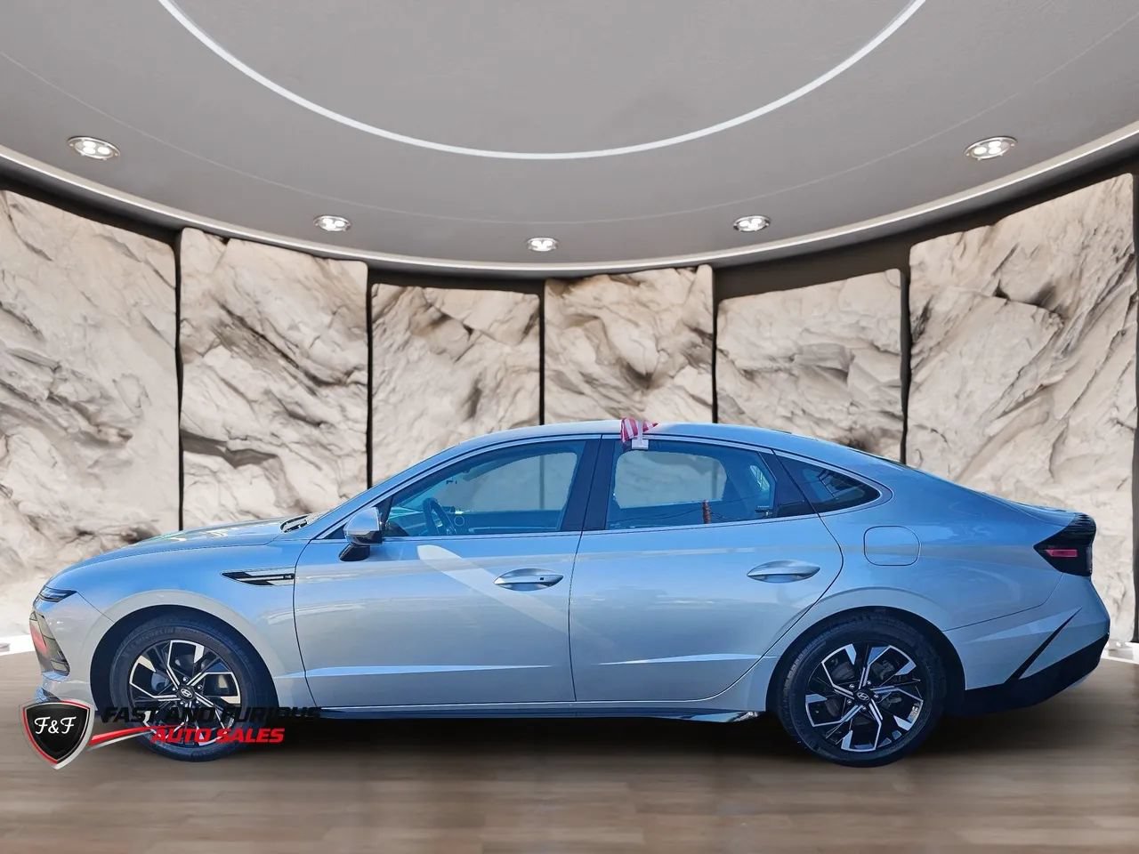 Used 2024 Hyundai Sonata SEL FWD image 3