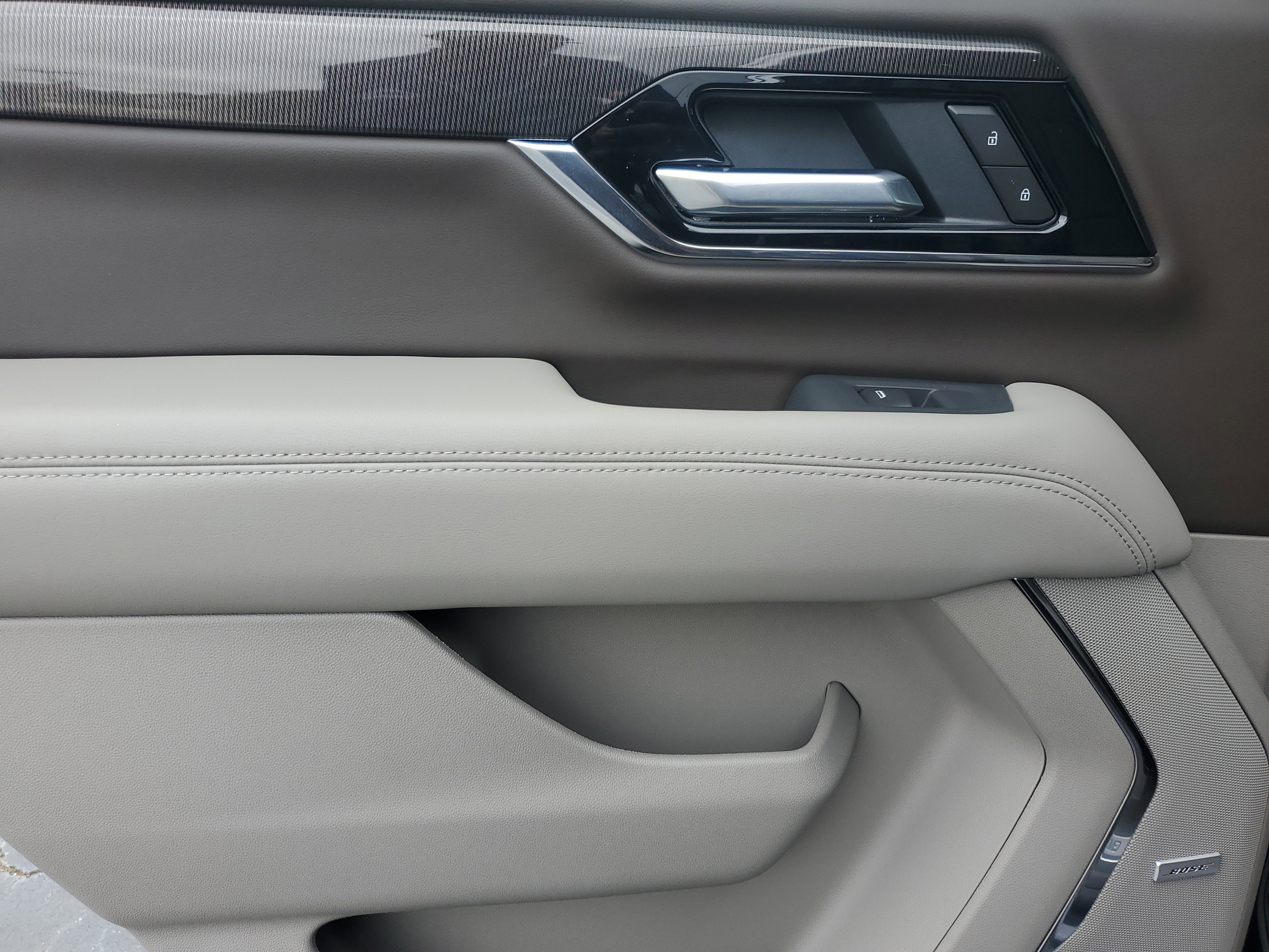 New 2026 GMC Yukon Elevation image 11