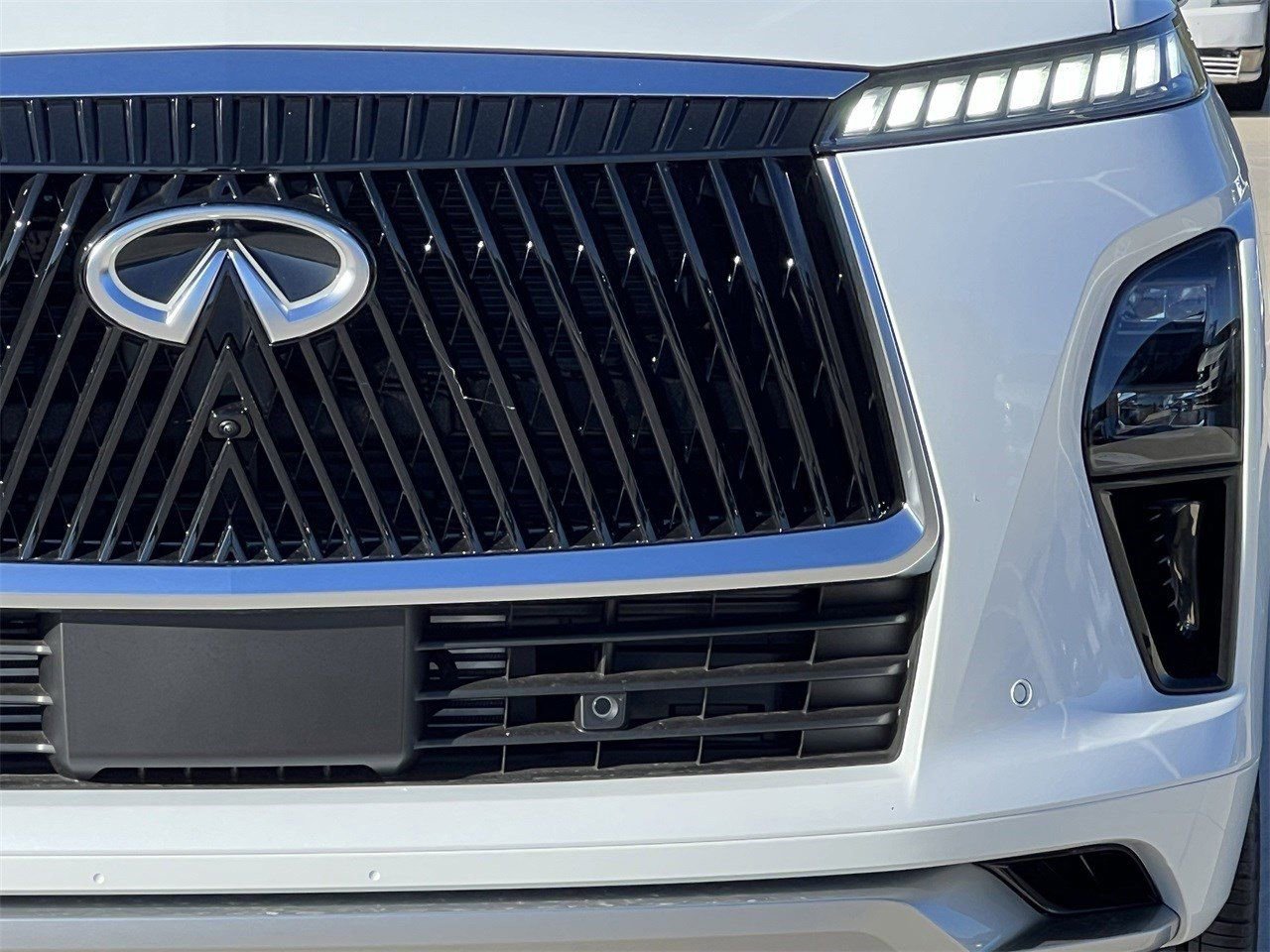 New 2026 INFINITI QX80 Luxe w/ Cargo Package RWD image 8