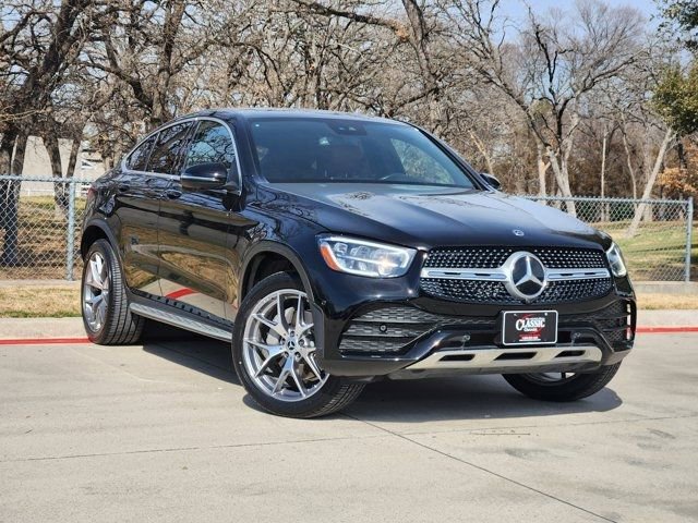 Used 2021 Mercedes-Benz GLC 300 4MATIC Coupe image 2