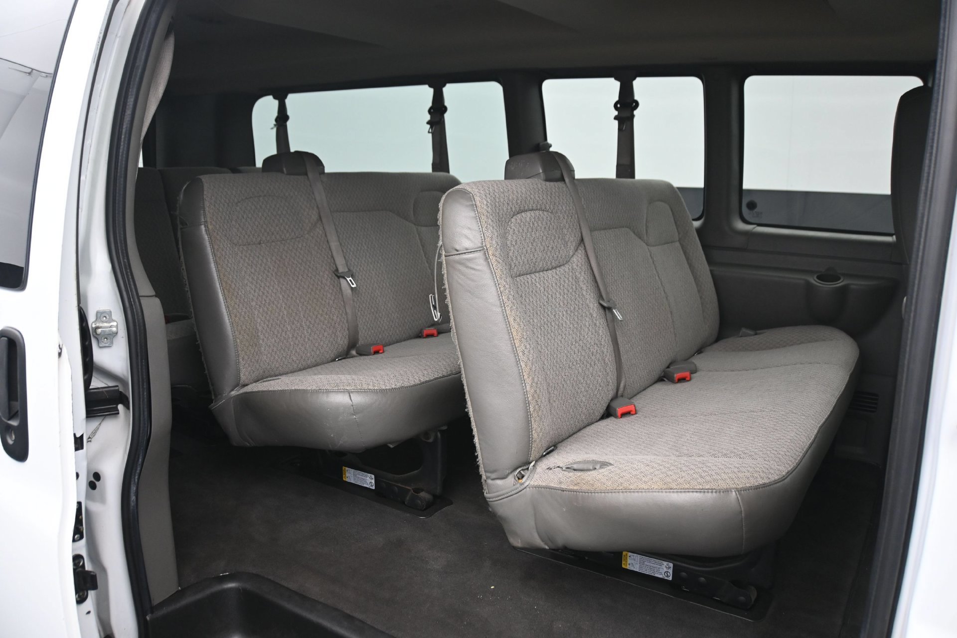 Used 2019 Chevrolet Express 3500 LT w/ LT Preferred Equipment Group RWD image 14