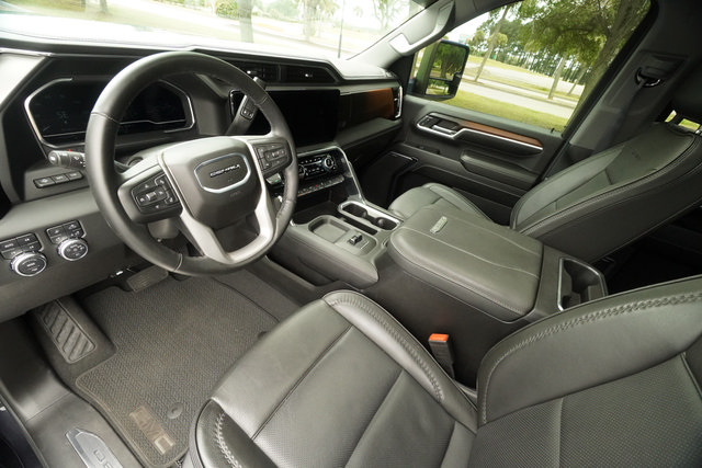 Used 2024 GMC Sierra 2500 Denali w/ Denali Reserve Package AWD/4WD image 31