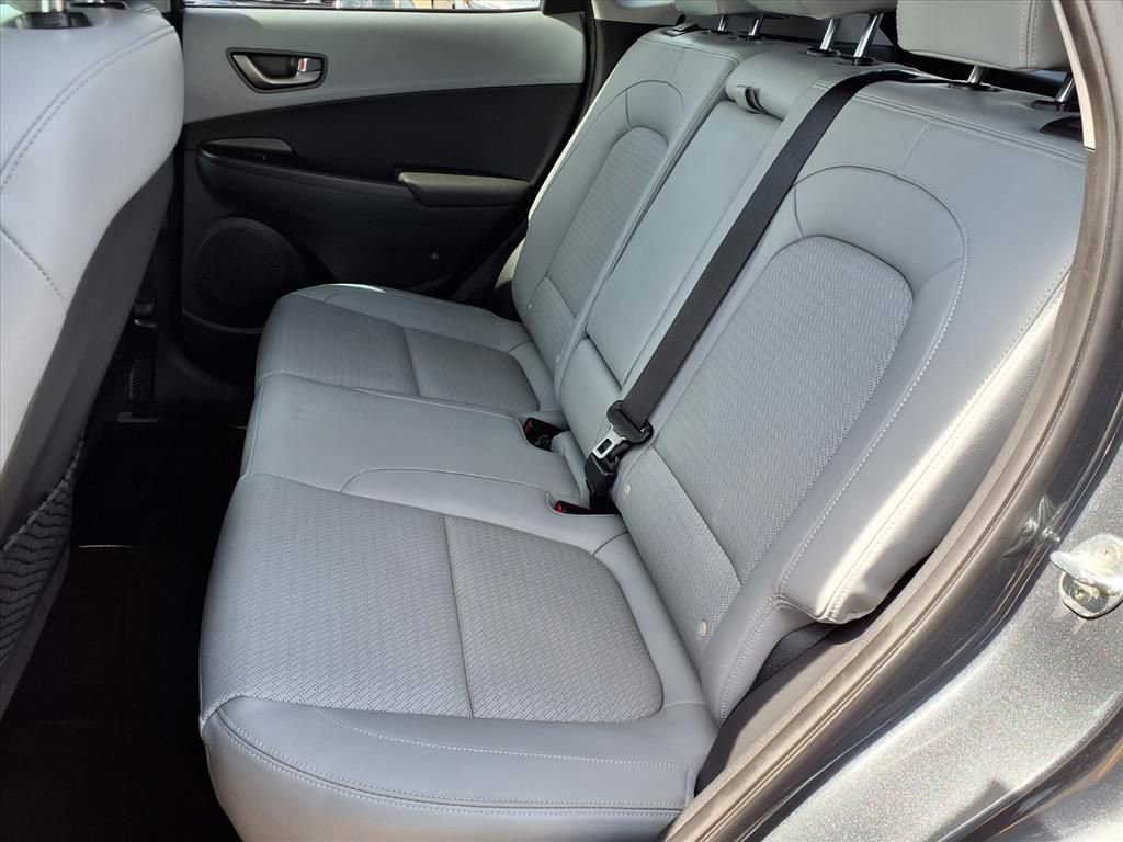 Used 2021 Hyundai Kona Limited FWD image 25