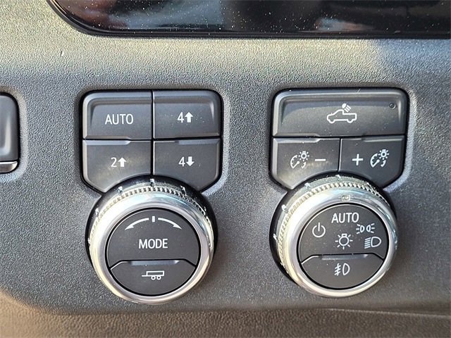 New 2026 GMC Sierra 1500 Elevation image 14