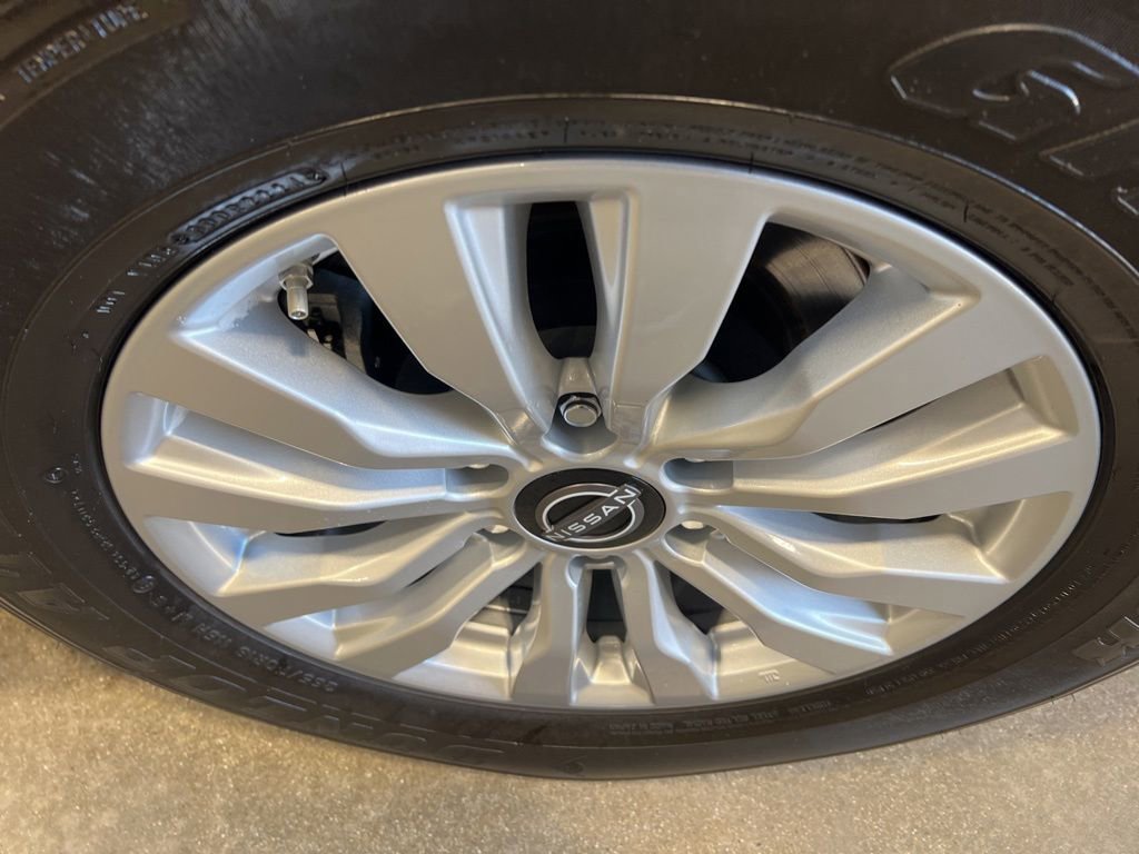Certified 2024 Nissan Armada SV image 40