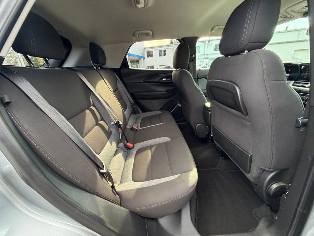 Used 2024 Chevrolet TrailBlazer LT AWD/4WD image 14