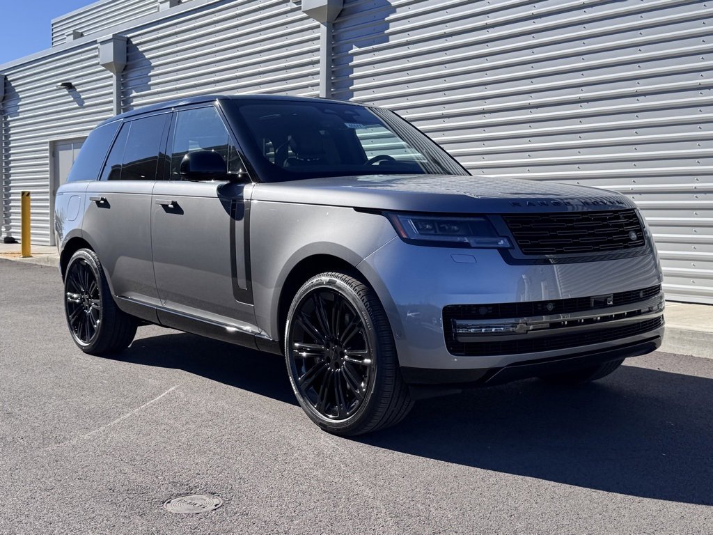 New 2026 Land Rover Range Rover SE image 9