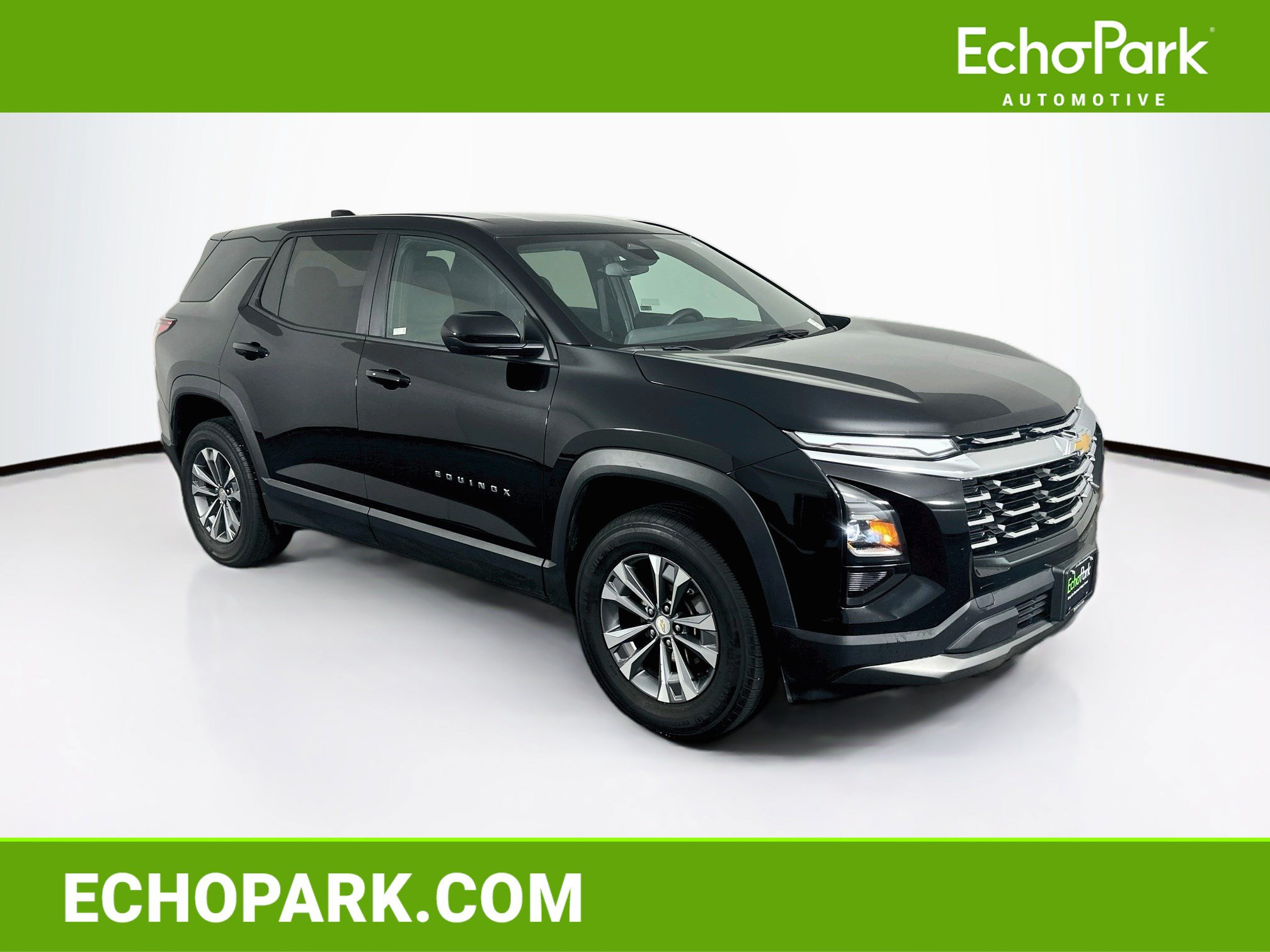 Used 2025 Chevrolet Equinox LT FWD image 1