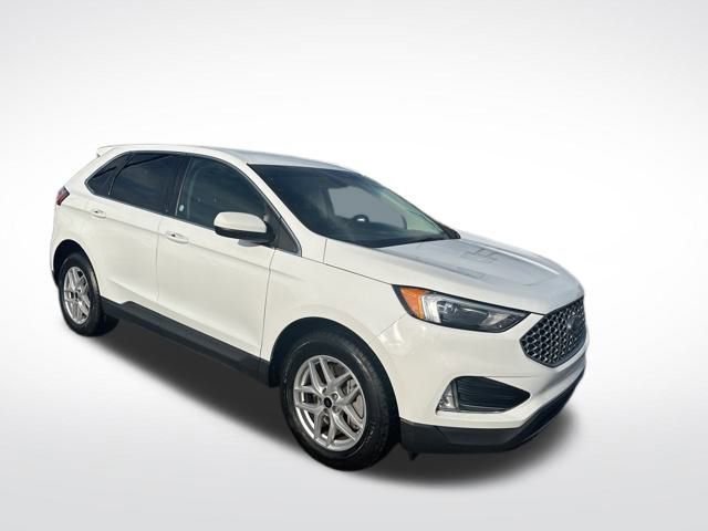Used 2024 Ford Edge SEL image 7